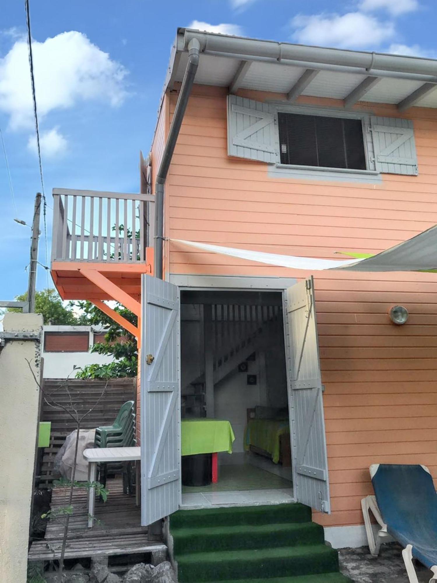 Appartement Cosy Au Carbet Avec Balcon Et Vue Sur Mer 70 M² Le Carbet Esterno foto